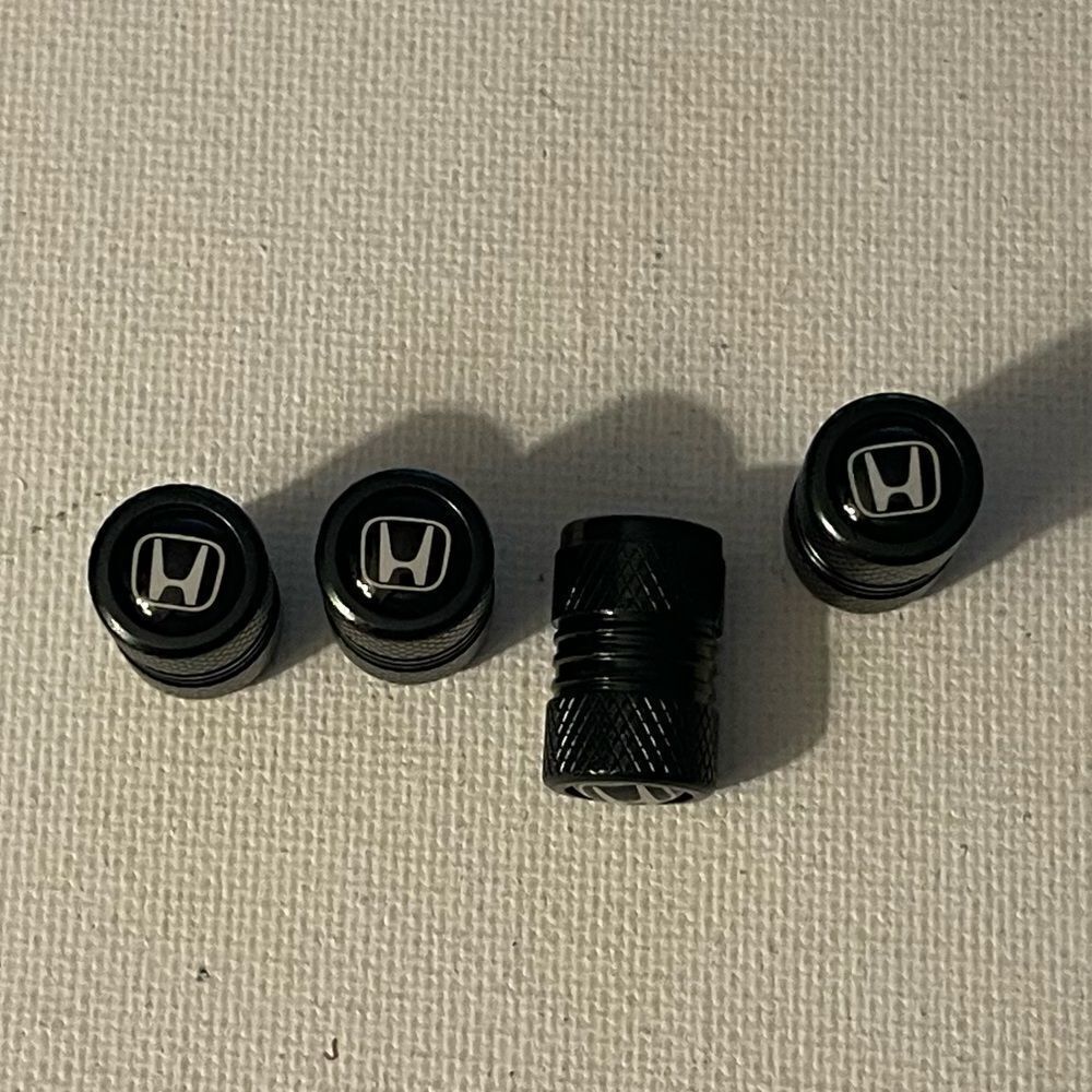 Honda Logo valve Stem caps in Black set of 4 NWT